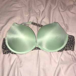 Victoria’s Secret PINK lacy push up bra SIZE 36C
